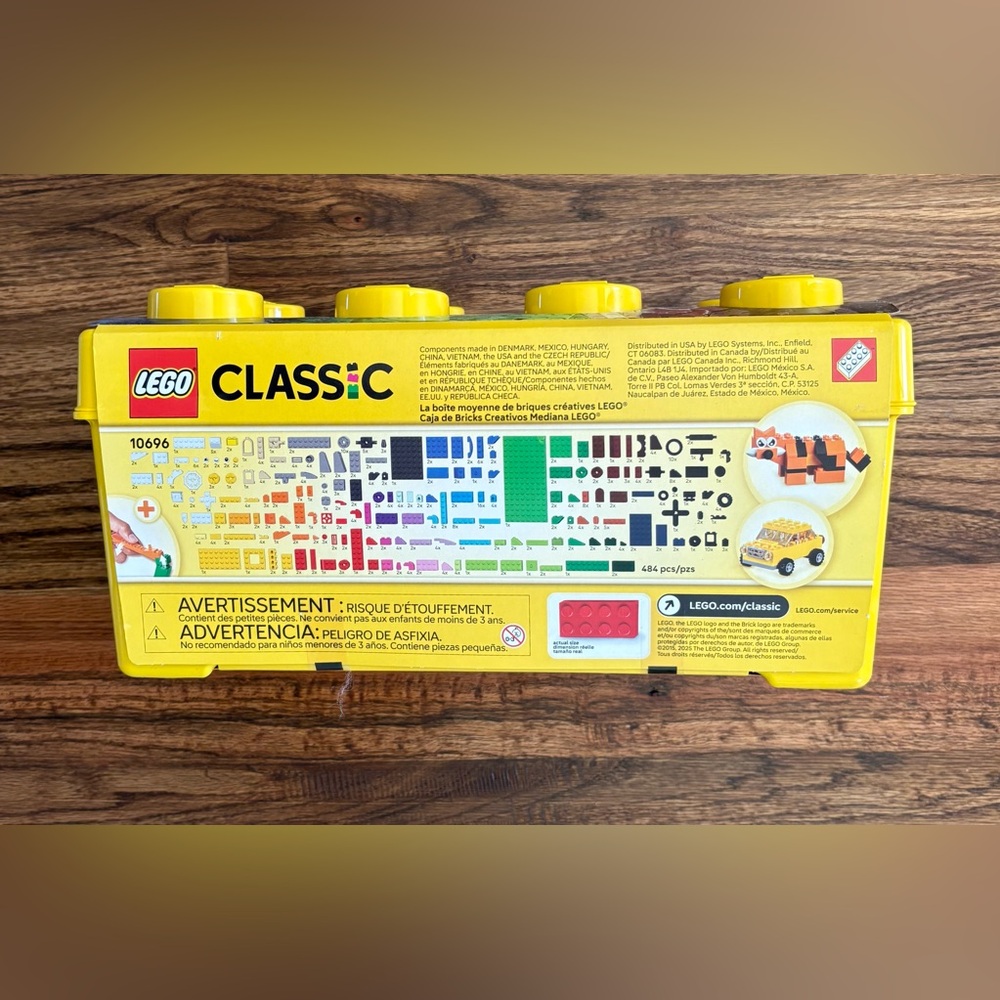 LEGO Classic Medium Creative Brick Box 10696 Building Toy Set - brand new - Picture 2 of 3